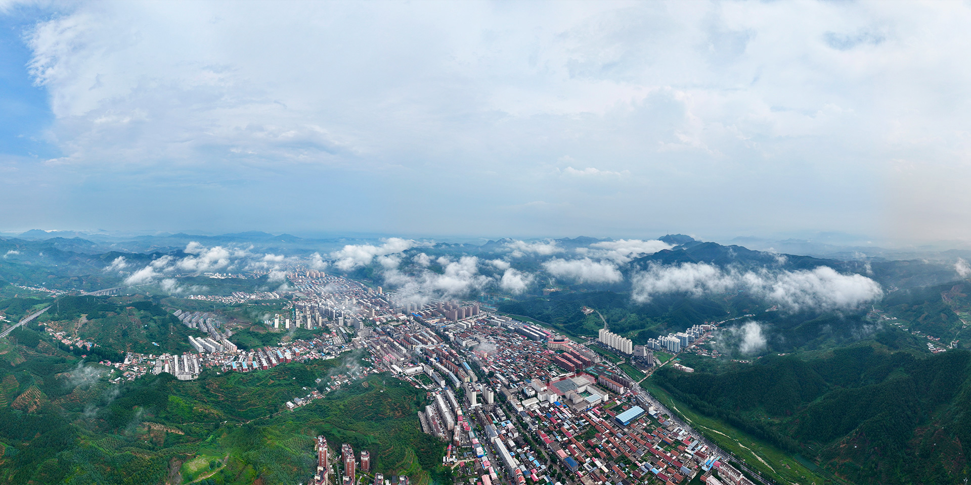 青龙风景图